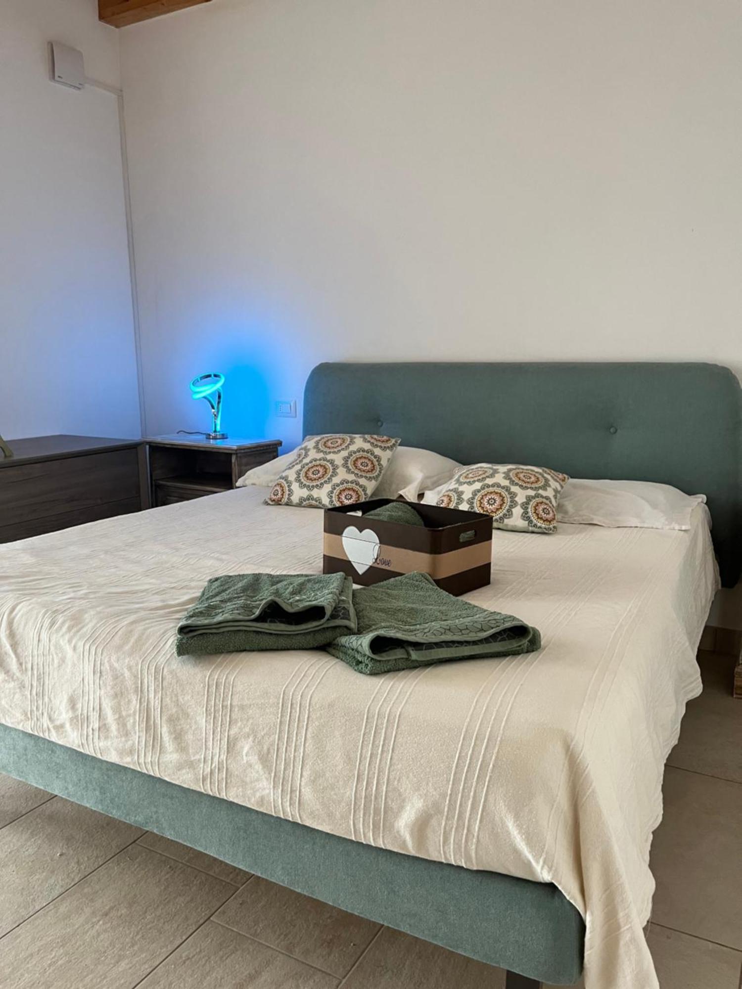 Orchidea Del Garda Rooms & Apartments Peschiera del Garda Luaran gambar